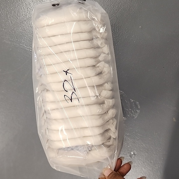 Depend Women's  Fresh Protection Advanced Ultimate Absorbency 32 x count, sz XL - Picture 3 of 4